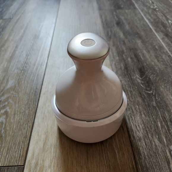 Rechargeable Cat Massager - Picture 2 of 10